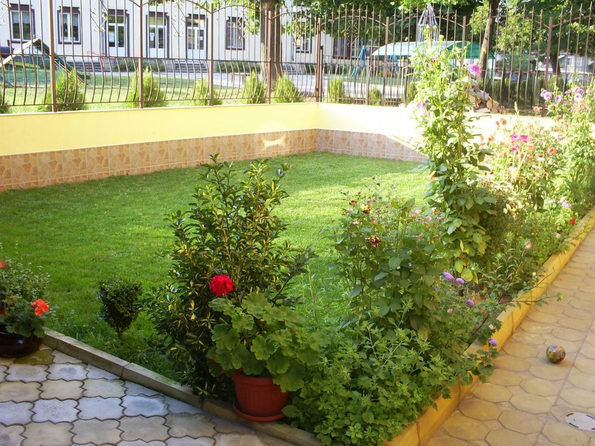 Къща За Гости Фантазия تريفنا المظهر الخارجي الصورة